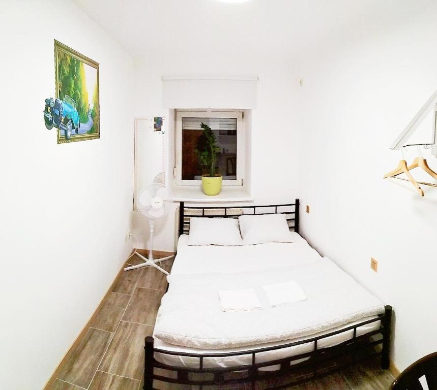Smart Mini Hotel Viyana Dış mekan fotoğraf